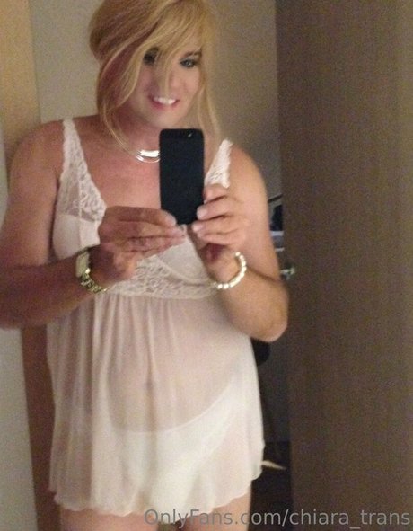 chiara trans HDスター 写真