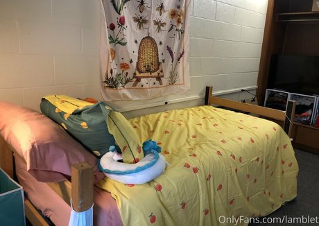 甘いおまんこオンリーファンズ アートポルノ 写真