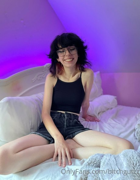 bitchgutzz ポルノモデル ギャラリー