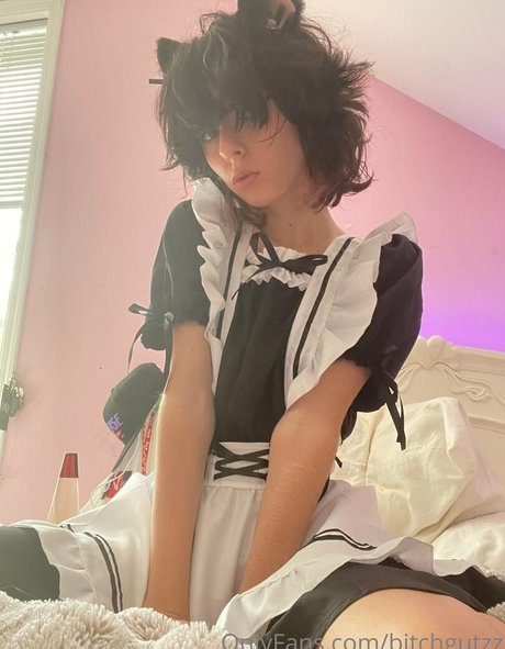 bitchgutzz ヌードモデル アーカイブ