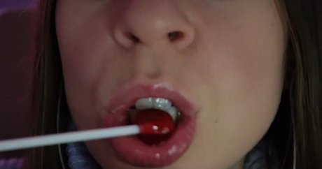 Tea Time Tingles ASMR セックスモデル 画像