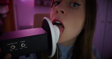 Tea Time Tingles ASMR ポルノスター 無料 画像