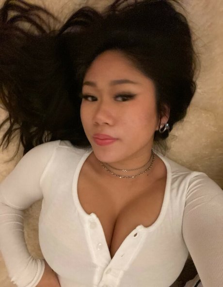 大きな乳首オンリーファンズ ベスト 写真