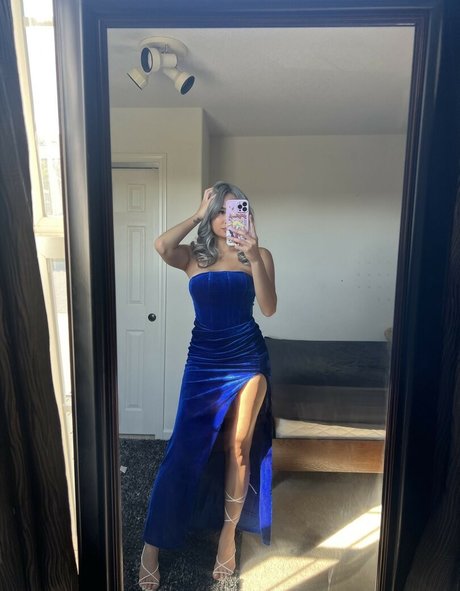 18歳のオンリーファンズ xxx 写真