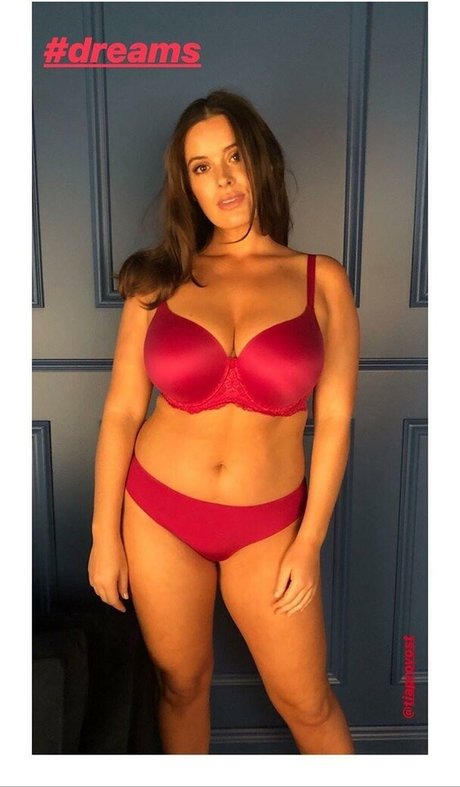 バブルバットオンリーファン 裸 写真