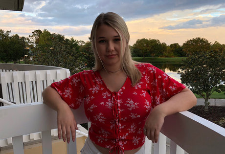 georgiiasanacore ヌードスター 写真