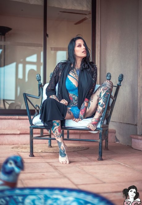 フェイシャルオンリーファンズ セックス 写真