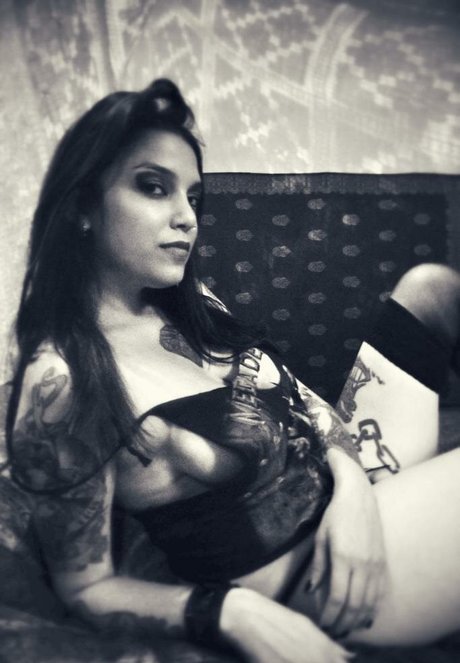 BDSM奴隷OnlyFans ヌード ギャラリー