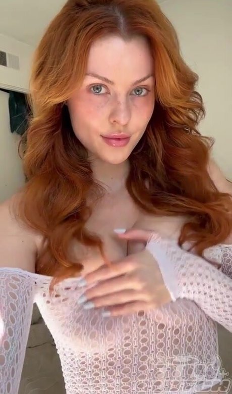 ellyclutch 無料女優 写真