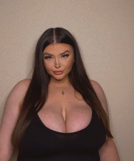 Katie Kerman HDモデル 画像