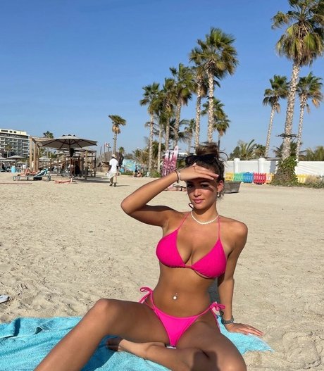 Camille Kathleen Bennetton 高品質モデル 画像