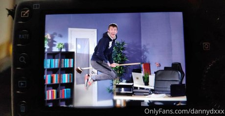 ジンジャートゥインクオンリーファンズ 美しいxxx 画像