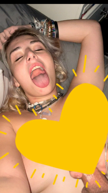 足ヌードオンリーファンズ ヌード 画像