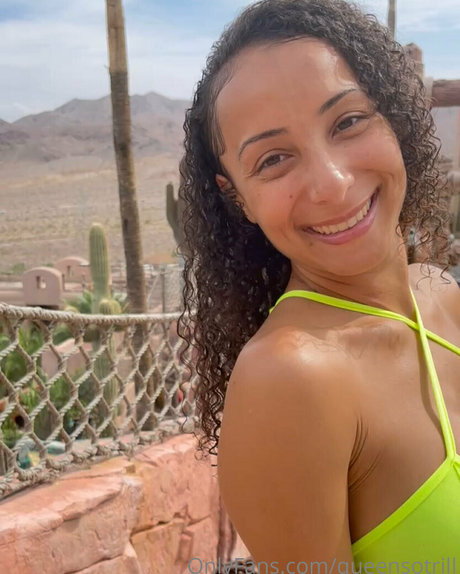 トゥインクスオンリーファンズ 無料裸 画像