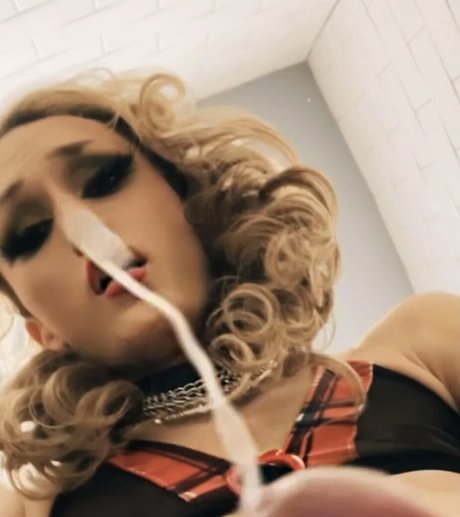 ryne stone 最高のモデル 写真