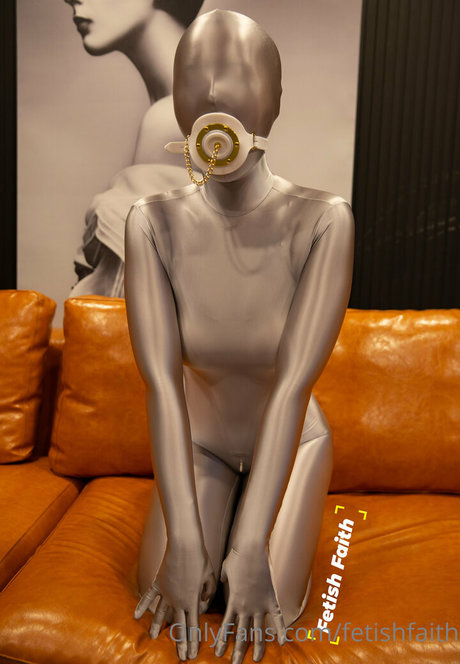 fetishfaith 可愛いモデル ギャラリー