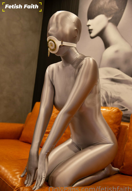 fetishfaith ポルノスター パーフェクト 写真