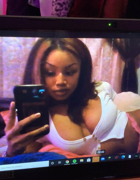 annaaolympia ポルノスター トップ 写真