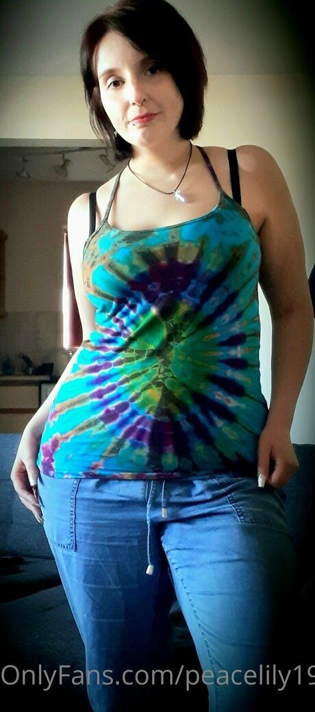 peacelily1993 モデル 写真
