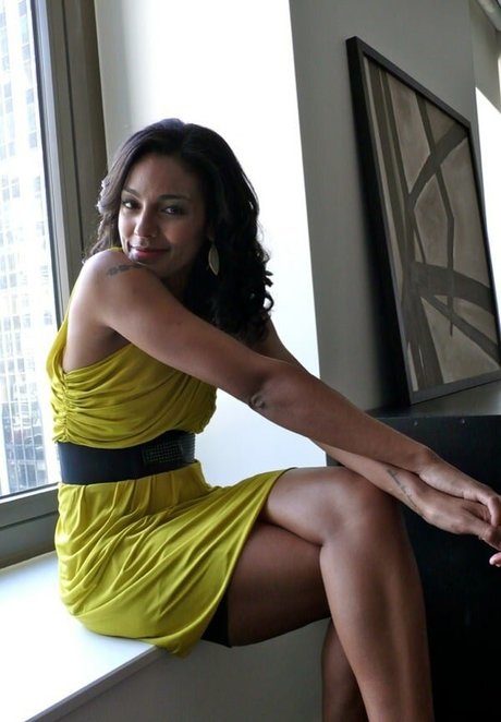 Marsha Thomason セックスポルノスター 写真