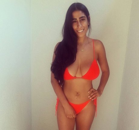 Tal Halika 美しいスター 写真