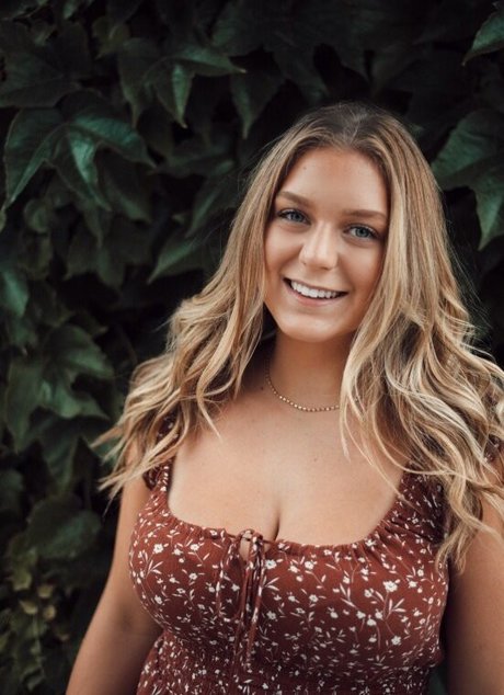 グローリーホールオンリーファンズ xxx 写真