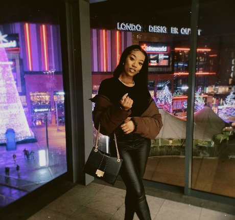 アジアンツインズOnlyFans セクシーxxx アーカイブ