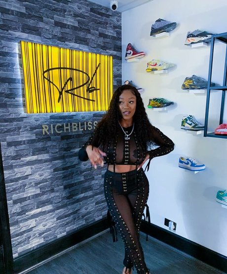 かわいいシーメールオンリーファンズ 素敵 ギャラリー