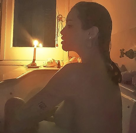 Lali Esposito HDスター 写真