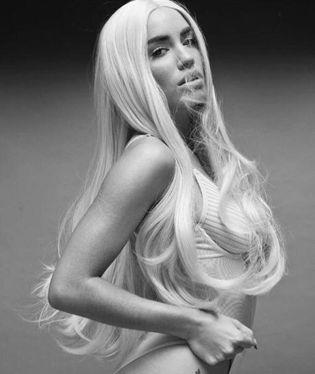 Lali Esposito 素敵な女優 写真