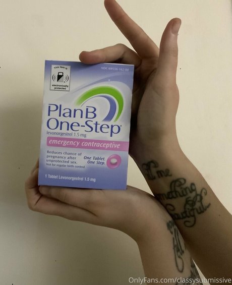 classysubmissive 素敵なモデル 写真