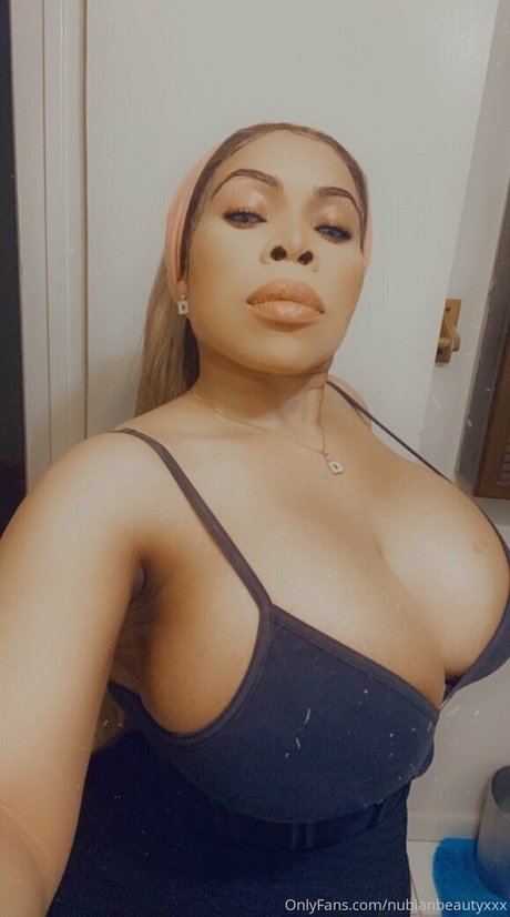 nubianbeautyxxx かわいいモデル ギャラリー