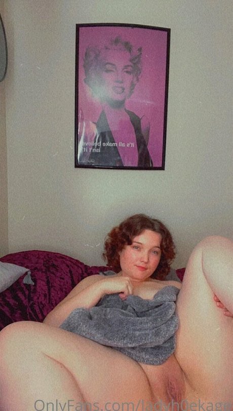 巨乳で曲線美のOnlyFans えろた 画像