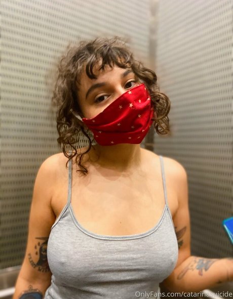 Catarina Suicide ポルノスター セクシー 画像