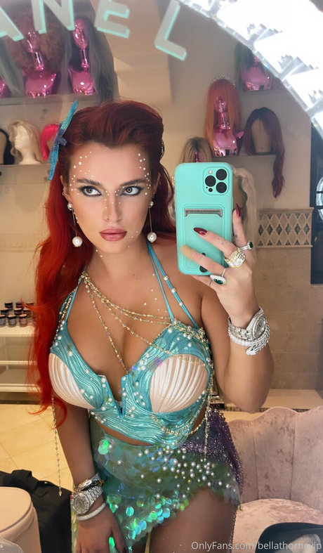 ロールプレイオンリーファン ポルノ 写真