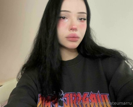 kateumarru トップモデル 写真