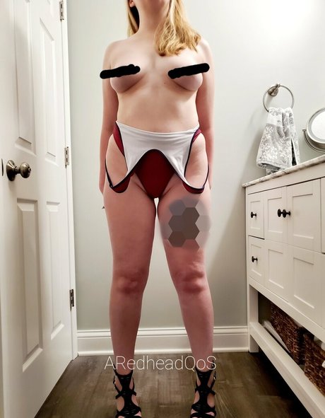 aredheadqosfree 最高のモデル 写真