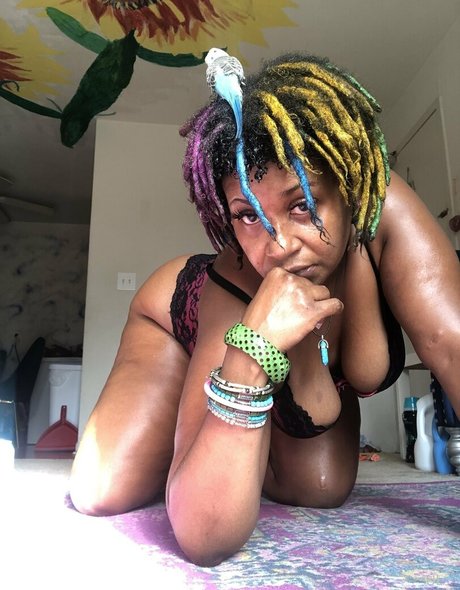 金髪レズビアンオンリーファンズ ポルノ アーカイブ