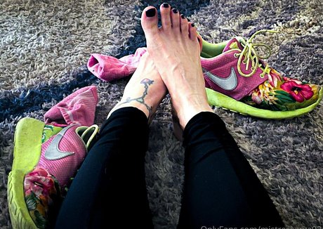 mistressarya02 エロティックなスター ギャラリー