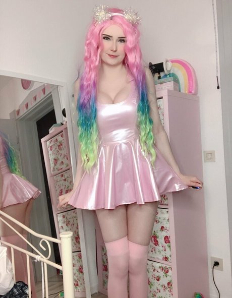 lealollyfree ポルノモデル 画像