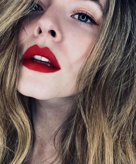 Sasha Pieterse エロティックなポルノスター アーカイブ