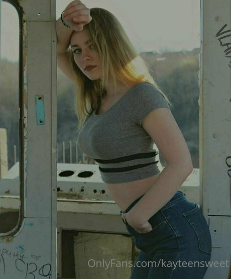 汚れた足オンリーファンズ 美しいヌード 写真