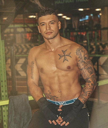 mrandmrsjewels トップポルノスター 画像