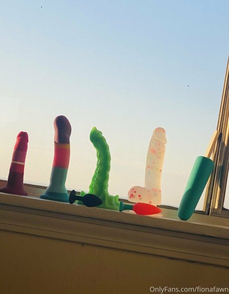 18歳のオンリーファンズ アートポルノ 画像