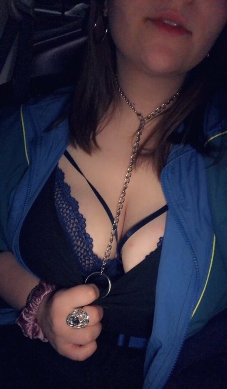 毛深い足のOnlyFans 美しいヌード 画像