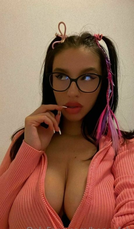 honeyfah ポルノモデル 写真