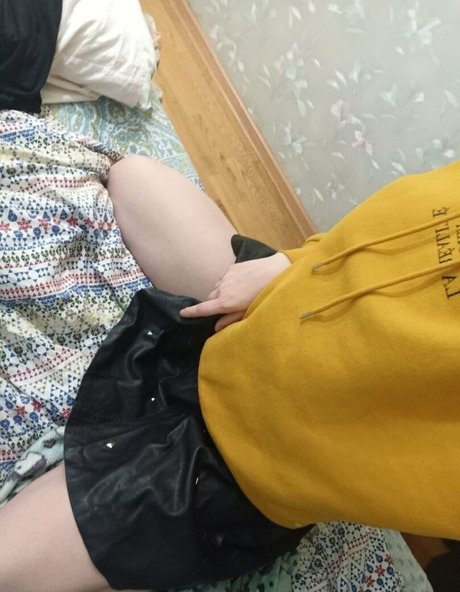 dirty blonde__ ポルノモデル 写真