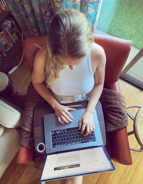 2024年のトップOnlyFans ポルノ 写真