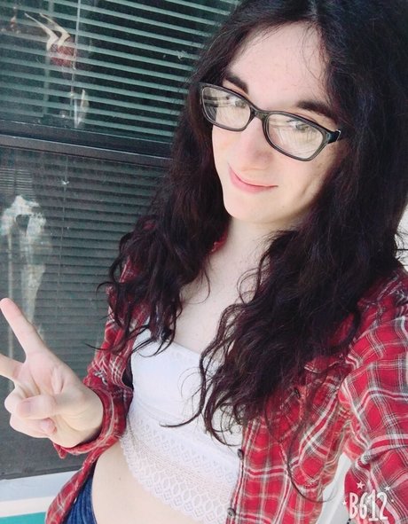 大きな白いチンポ オンリーファンズ アートxxx 画像