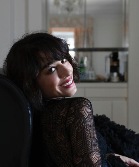 Simona Tabasco 素敵なポルノスター 画像